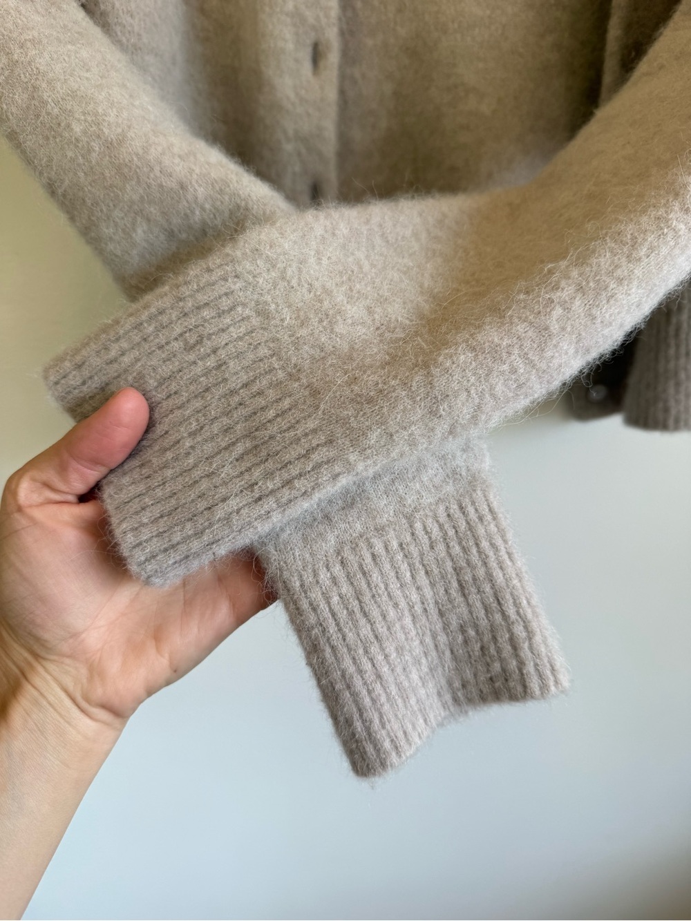 Alpaca & Wool Blend Women’s Oatmeal Cream Button-Up Knit Cardigan Sweater Small - Picture 8 of 9